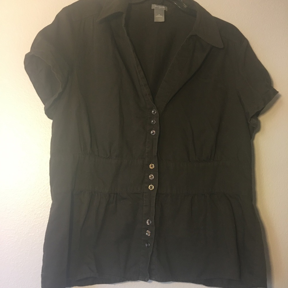 Curvy Sophisticated button-up business blouse